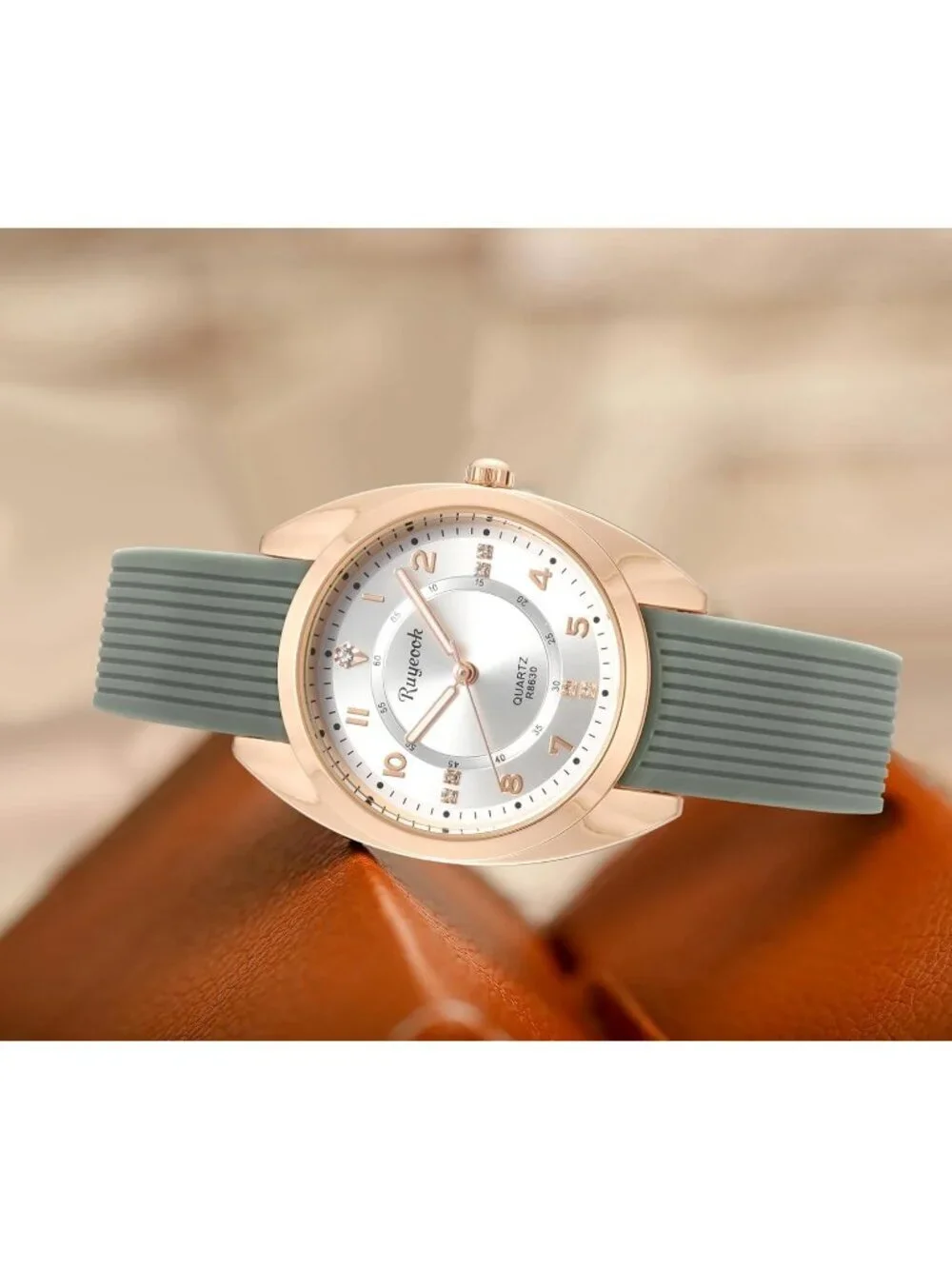 Women's Green Analog Quartz Elegant Silicone Band Waterproof Nurse Wrist Watch